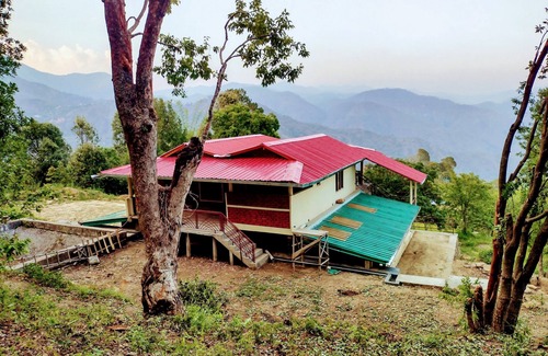 Jeolikote House | Comfortable Homestay and Resort for Families and Pets
