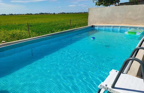 Kampung Sungai Limau House | Relaxing Retreat at Homestay Anjung Malinja with Pool