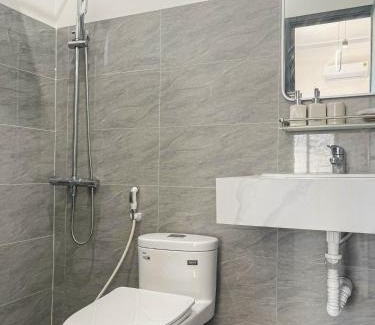 Phu Quy House | Homestay Bình Râu