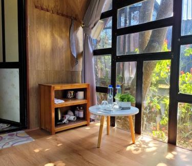 Moc Chau House | Welcoming Bản Búa Homestay: Pet-Friendly Retreat Awaits