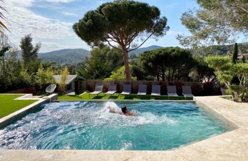 Bormes-Les-Mimosas House | HomeStay Bormes: Guest Rated 9.5 with Oceanfront Pool