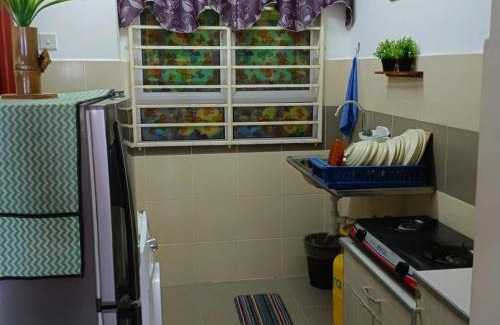 Kampung Ladang Tok Pelam Apartment | Guest Rated 9.2! Homestay Camelia Near Batu Buruk Beach
