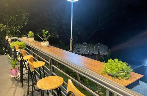 Bao Loc Hotel | Oceanfront Homestay Chân Quê: Guest Rated 9.5/10