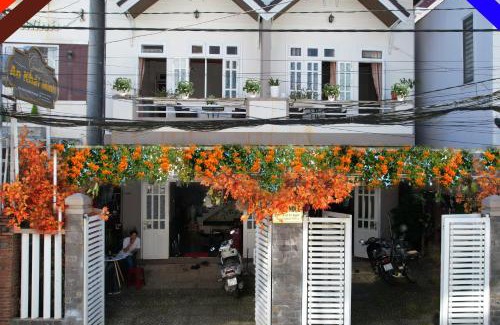 Da Lat Cabin | Cozy Homestay Near Da Lat Market with Pet-Friendly Amenities