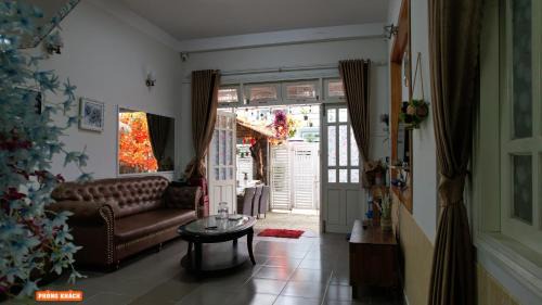 Da Lat Cabin | Cozy Homestay Near Da Lat Market with Pet-Friendly Amenities