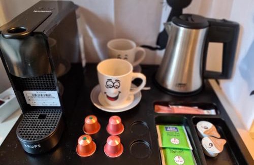 Flora House | Convenient Self Check-In at Homestay Gent-Merelbeke