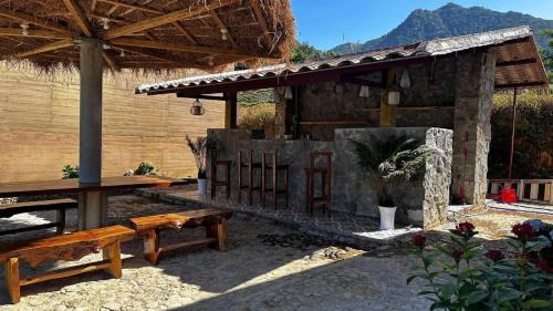 Binh Lieu Bed & Breakfast | HOMESTAY Hương Hồi Quế