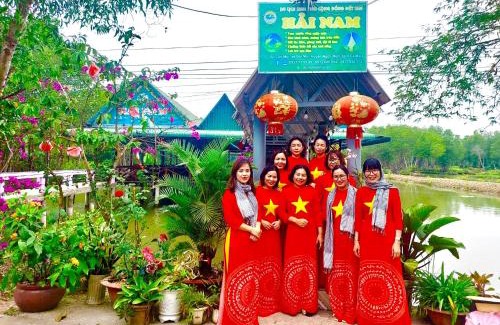 Ngoc Hien Cabin | Cozy Homestay Hải Nam Đất Mũi: Pet Friendly & Breakfast