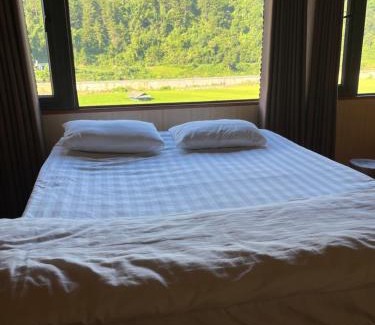 Mu Cang Chai Hotel | Budget-Friendly Homestay Hoà Thảo: Breakfast & Family Fun