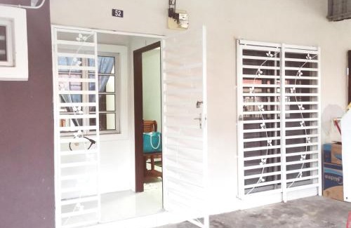 Bota House | Family-Friendly Homestay Inap Bakawali with High Ratings