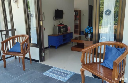 Mertoyudan Villa | Cozy Homestay JASMINE8: Family-Friendly with Kitchen Access