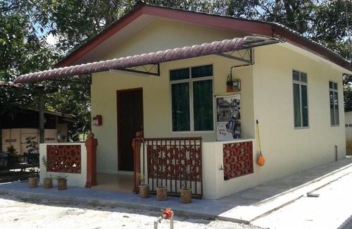 Jitra House | Relaxing Homestay Kg Paya D in Jitra with Family Amenities