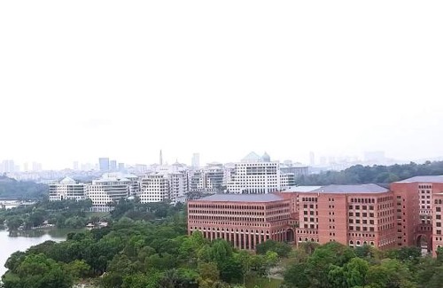 Putrajaya Apartment | Oceanfront Homestay King Putrajaya near Alamanda