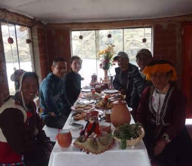 Pisac Hotel | Pet-Friendly Getaway at Homestay Kinsa Cocha