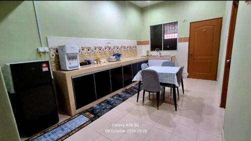 Kuala Berang House | Homestay Kuala Berang Bonda Full Aircond Wifi & Netflix