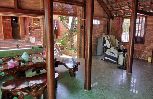 La Gi Ski Chalet | Explore Homestay Lý Gia: Family-Friendly Beach Retreat