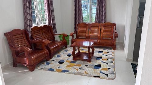 Kota Bharu House | Cozy Homestay Mama: Pet-Friendly Retreat in Kubang Kerian
