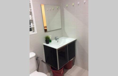 Seksyen 13 Apartment | Relaxing Stay at Homestay Menara U MSU with Pool & Hot Tub