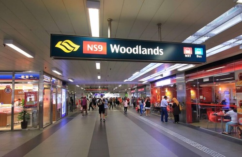 Woodlands Apartment | Homestay Near MRT/subway & 300+ eateries Clean, quiet & safe Private room