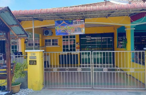 Seri Manjung House | Welcoming Homestay NUANI in Manjung - Perfect for Families