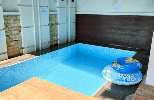 Probolinggo House | Family-Friendly Oasis at Homestay Omakost3 Probolinggo