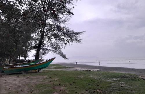 Kuantan House | Oceanfront Bliss at Homestay Pantai with Family-Friendly Vibes