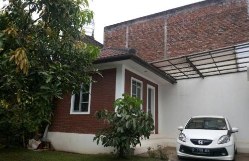 Garut House | Discover Comfort at Homestay Pesona for Your Next Getaway