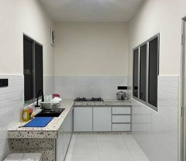 Kampung Banjar House | Homestay Taman Banjar Indah, Teluk Intan