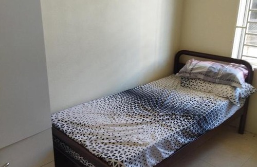 Bachok House | Family-Friendly Homestay at Taman Pinggiran Universiti
