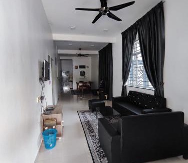 Temerloh House | Homestay Temerloh Near Hospital 4Bedroom 2Aircond