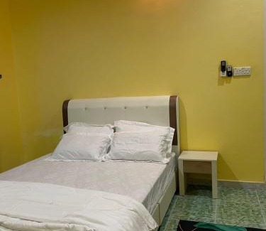 Kampung Raya Rawa House | Family-Friendly Getaway at HOMESTAY Teratak Besut