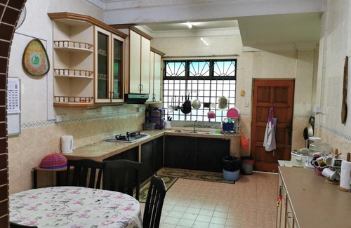 Pontian House | Family-Friendly Getaway at HOMESTAY TERATAK DeAR, Pontian