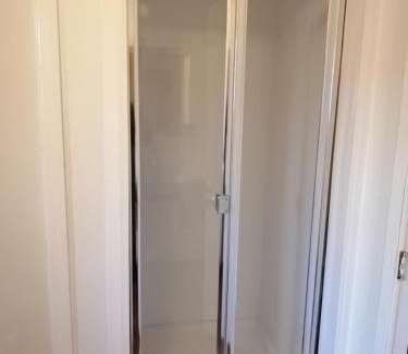 Christchurch House | Budget-Friendly Homestay Triple Room Near City Center