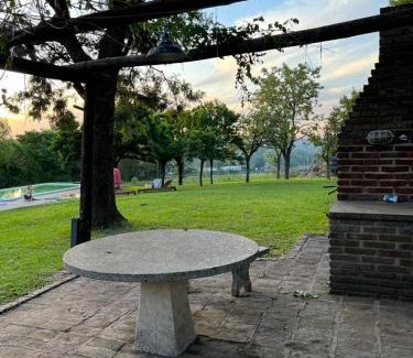 Victoria House | Welcoming Homestay Victoria Entre Rios with Pool & Pets