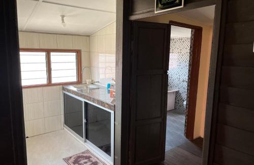 Sungai Durian House | Homestay wak saripan Rumah Kayu