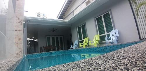 Kuantan Apartment | Inviting Homestay with Pool in Kuantan - 4-Star Escape
