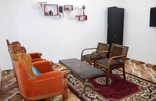 Khajuraho House | Relaxing Homestay with Spa and Wellness Programs
