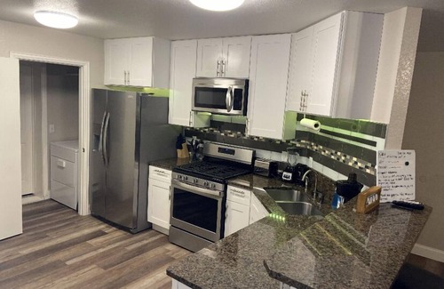 DeSoto Apartment | Exceptional Homestead: 1BD Apt with Kitchen & Family-Friendly