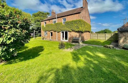 Long Sutton House | Family-Friendly Retreat at Homestead with Pet-Friendly Amenities