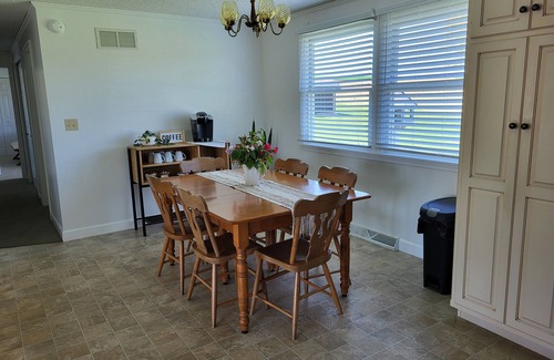 Suplee House | Top-Rated Homestead Guesthouse with Family-Friendly Amenities