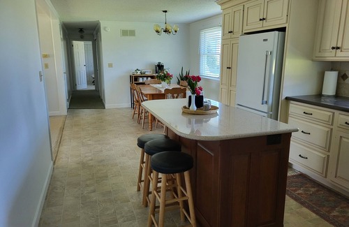 Suplee House | Top-Rated Homestead Guesthouse with Family-Friendly Amenities