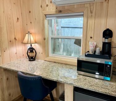 Blowing Rock Hotel | Pet-Friendly Getaway at Homestead Inn - Blowing Rock