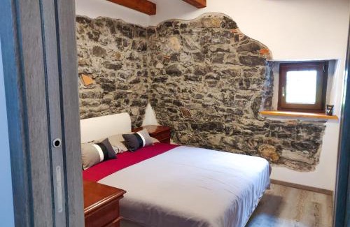 Komen Apartment | Discover Homestead Zavadlal - Pet-Friendly Retreat Awaits