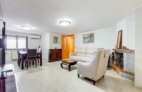 Monterotondo Apartment | Cozy HomeSweetHome: Family-Friendly Near Rome