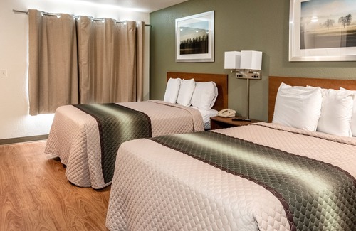 Springfield Hotel | Welcoming HomeTowne Studios in Eugene - Springfield