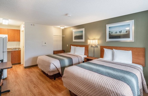 Spokane Valley Hotel | Convenient HomeTowne Studios by Red Roof in Spokane Valley