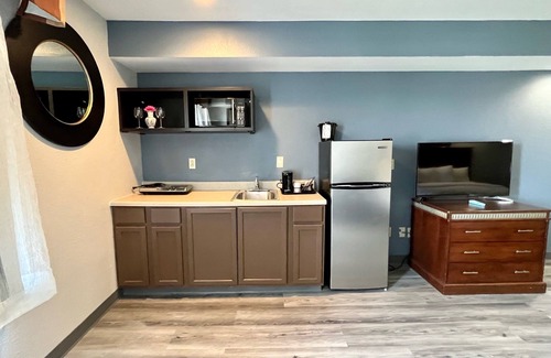 Washington Hotel | Comfortable Stay at Hometowne Studios & Suites, Washington