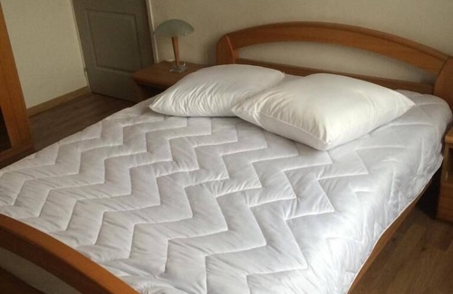 Lille Sud House | Budget-Friendly HOMEWAY LILLE with Breakfast & Family Comfort
