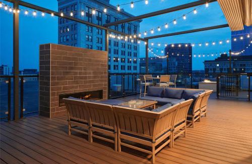 Downtown Hotel | Pet-Friendly Homewood Suites: Perfect Downtown Getaway