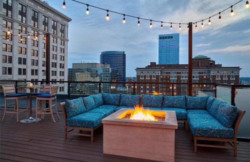 Downtown Hotel | Pet-Friendly Homewood Suites: Perfect Downtown Getaway